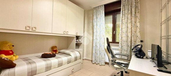 5-salle Appartement à San Severo, Italy No. 11654 13