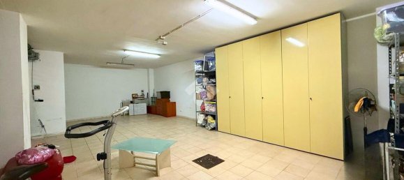 5-salle Appartement à San Severo, Italy No. 11654 40