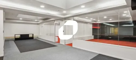 859m² Office in Paris, France No. 302370 4