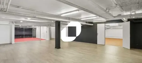 859m² Office in Paris, France No. 302370 9