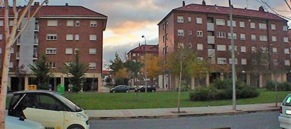 1320m² Commercial property in Logrono, Spain No. 153220 27