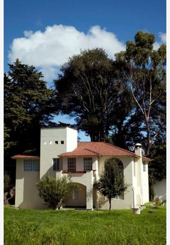 3 bedrooms House in Ocoyoacac, Mexico No. 211824