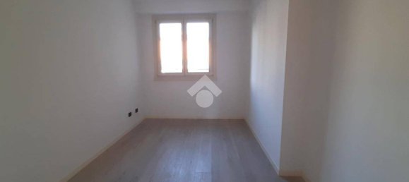 2 Schlafzimmer Wohnung in Bergamo, Italy, Nr. 310221 12