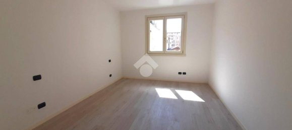 2 Schlafzimmer Wohnung in Bergamo, Italy, Nr. 310221 8