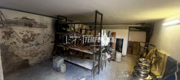 Квартира с 4 комнатами в Рим, Италия № 32109 30