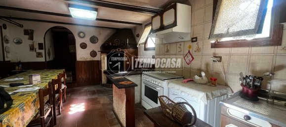 Квартира с 4 комнатами в Рим, Италия № 32109 22