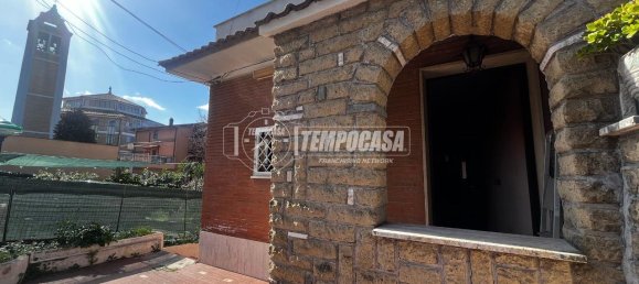 Квартира с 4 комнатами в Рим, Италия № 32109 23