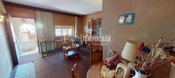 Квартира с 4 комнатами в Рим, Италия № 32109 6