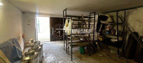 Квартира с 4 комнатами в Рим, Италия № 32109 29