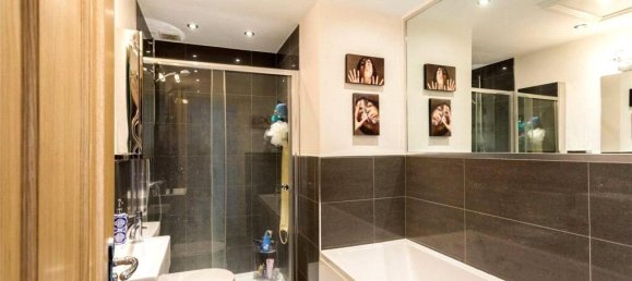 2 bedrooms Apartment in London, United Kingdom No. 3710 5