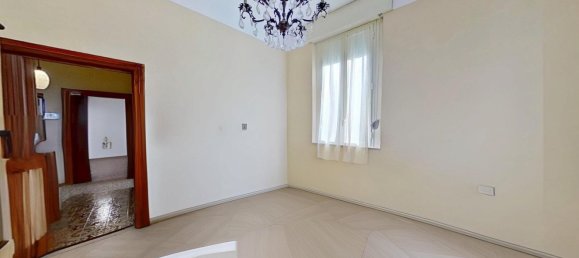 3غرفة شقة في Monza, Italy رقم 23019 31