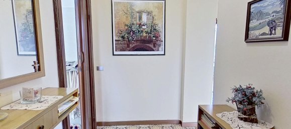 3غرفة شقة في Monza, Italy رقم 23019 8