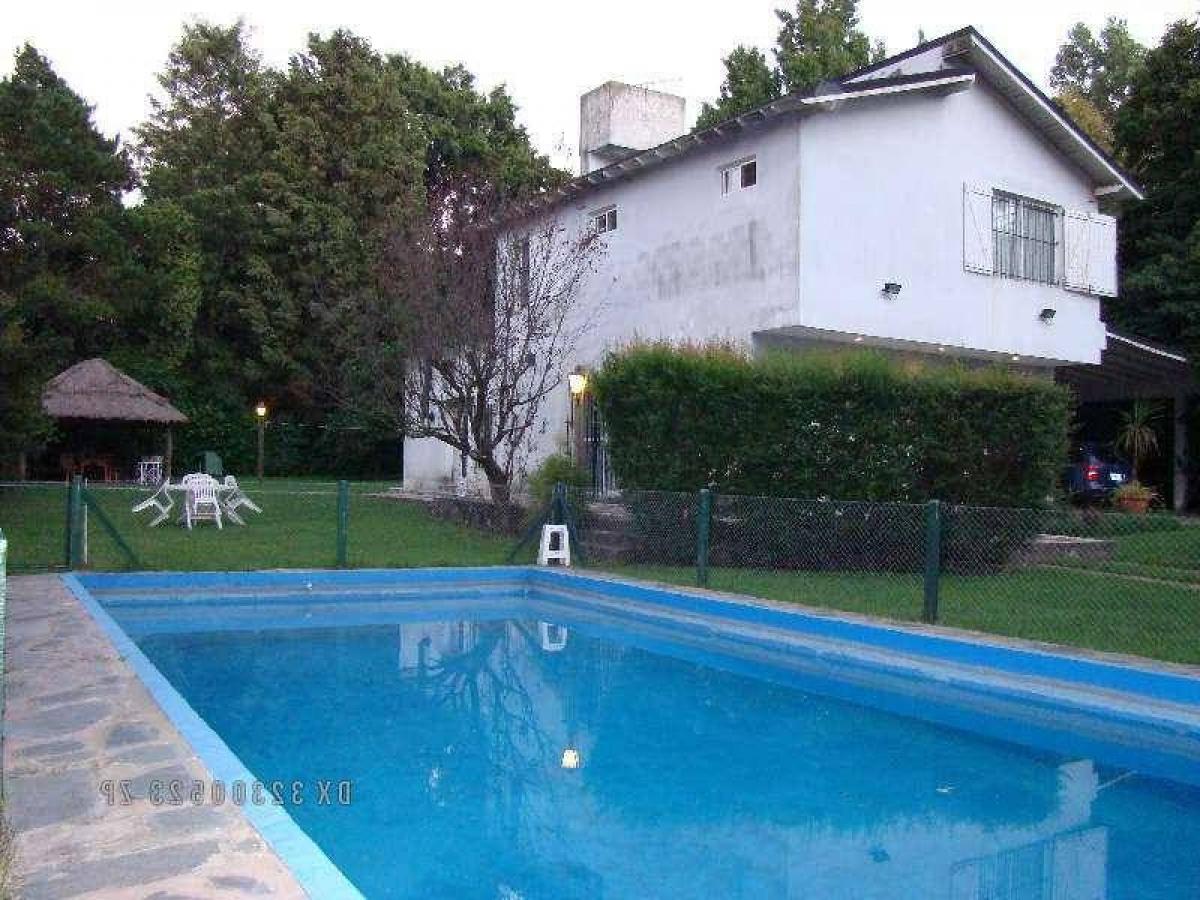 Дом с 2 спальнями в Тигре, Аргентина № 18696