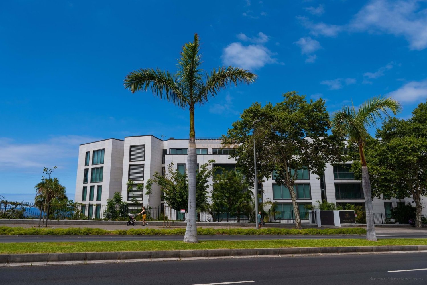 Квартира с 2 спальнями в Фуншал, Португалия № 144182