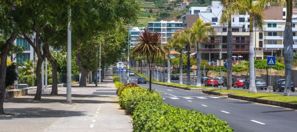 Квартира с 2 спальнями в Фуншал, Португалия № 144182 17