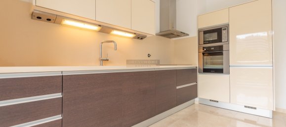 Квартира с 2 спальнями в Фуншал, Португалия № 144182 2