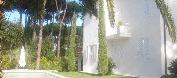 12 rooms Villa in Forte dei Marmi, Italy No. 107405 3
