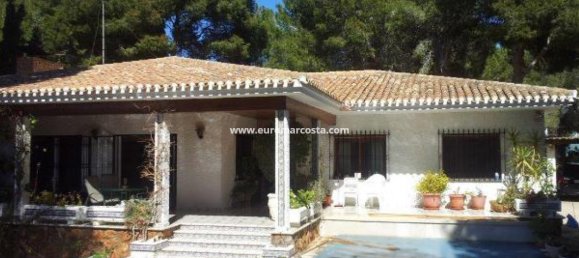 Villa de 6 dormitorios en Alicante, Spain No. 130929 5