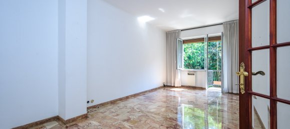 1 bedroom Castles in Genoa, Italy No. 318054 3