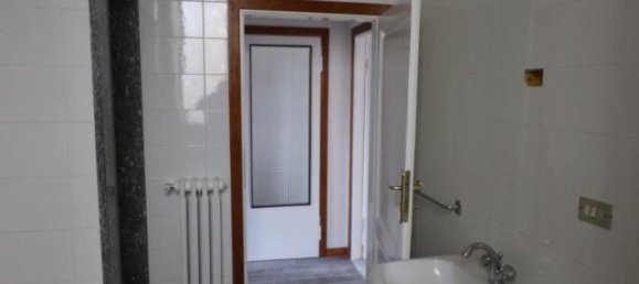 4-Zimmer Haus in Montevarchi, Italy, Nr. 228251 11