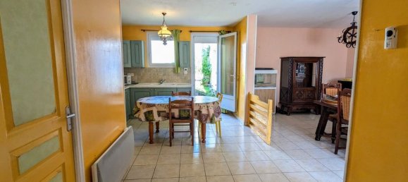 Villa de 3 dormitorios en Calvados, France No. 358158 2