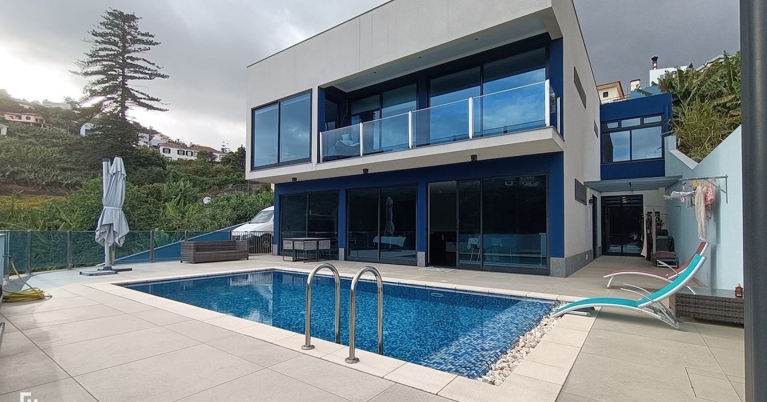 3 غرف نوم منزل في Funchal, Portugal رقم 142116