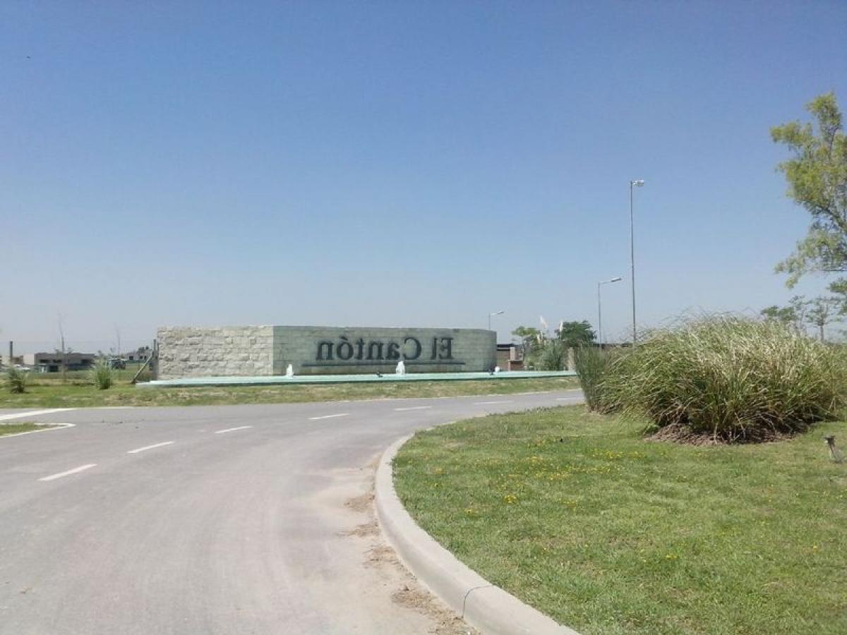  Land in Escobar, Argentina No. 33662