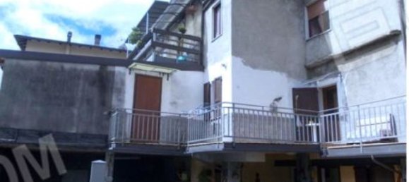 5 bedrooms Apartment in Malegno, Italy No. 360926 10