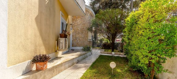 4 bedrooms House in Almada, Portugal No. 17441 36