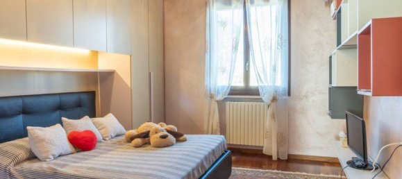 4 rooms House in Bomporto, Italy No. 290505 27