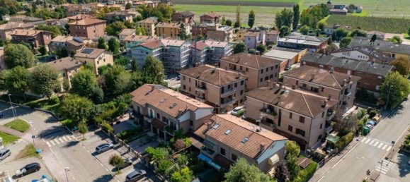 4 rooms House in Bomporto, Italy No. 290505 8