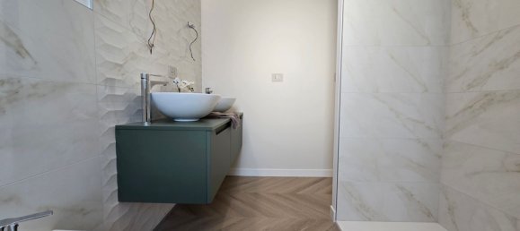 4 chambres Appartement à Udine, Italy No. 380244 20