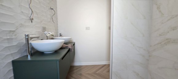 4 chambres Appartement à Udine, Italy No. 380244 19