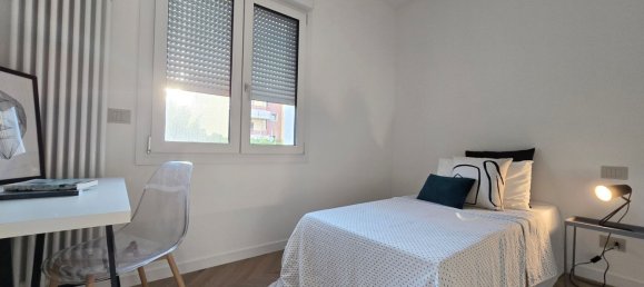 4 chambres Appartement à Udine, Italy No. 380244 13