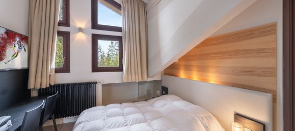 2 bedrooms Apartment in Courchevel, France No. 1256 10