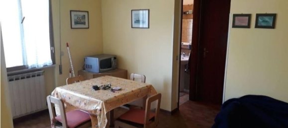 Квартира с 3 комнатами в Масса, Италия № 188945 3