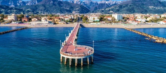 Квартира с 3 комнатами в Масса, Италия № 188945 11