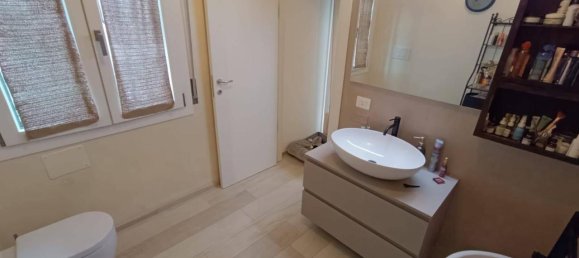 Villa de 5 divisões em Modena, Italy N.º 36806 35