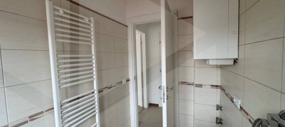 Квартира с 3 спальнями в Сассуоло, Италия № 29395 26