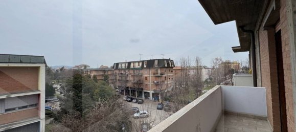 Квартира с 3 спальнями в Сассуоло, Италия № 29395 6