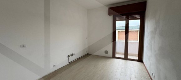 Квартира с 3 спальнями в Сассуоло, Италия № 29395 9