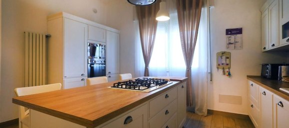 4 غرف نوم منزل في Cascina, Italy رقم 380642 10