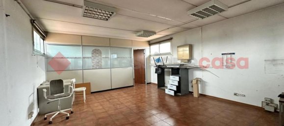 Gewerbliche Immobilie in Laterina Pergine Valdarno, Italy 515m², Nr. 358273 24