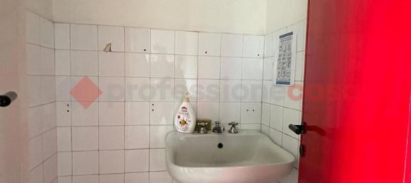 Gewerbliche Immobilie in Laterina Pergine Valdarno, Italy 515m², Nr. 358273 30