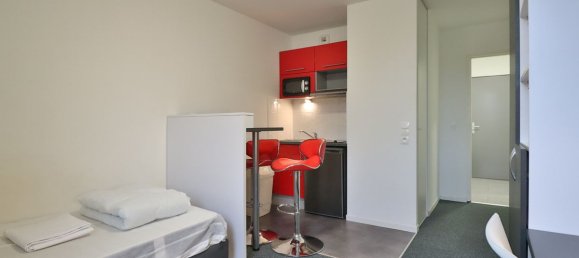 Studio in Troyes, France No. 87346 2