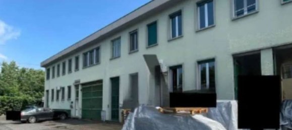 439m² Commercial property in Sesto San Giovanni, Italy No. 333263 2