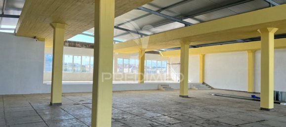 Склад 2550м² в Лориш, Португалия № 160913 2