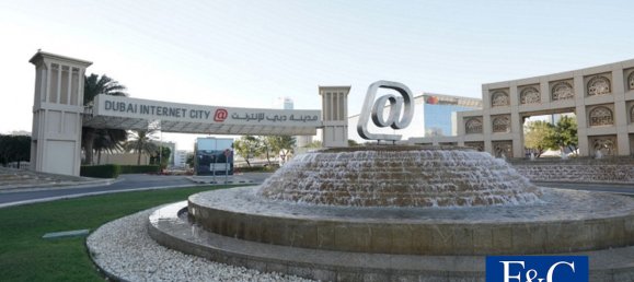 3214.4m² Land in Dubai Internet City, UAE No. 309 7