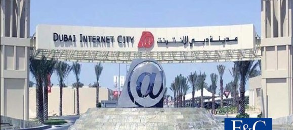 3214.4m² Land in Dubai Internet City, UAE No. 309 5