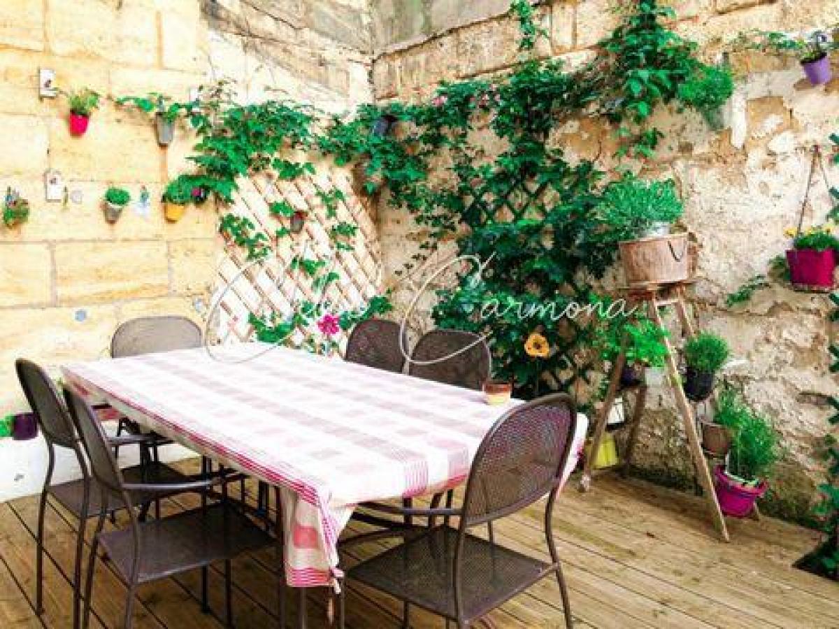 4 bedrooms House in Bordeaux, France No. 3701